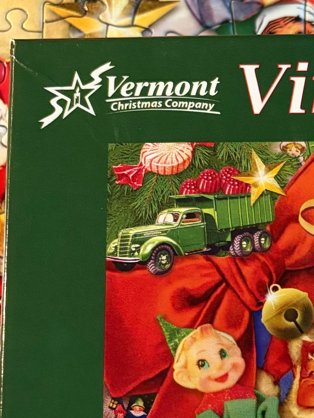 Vermont Christmas Vintage Christmas 1000 Piece Jigsaw Puzzle - Picture 6 of 14